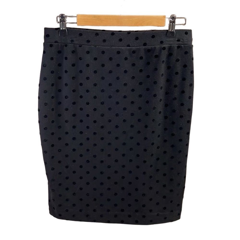 Elle Ladies Black Polka Dot Pencil Skirt, Size Small,Black with Black Polka Dots